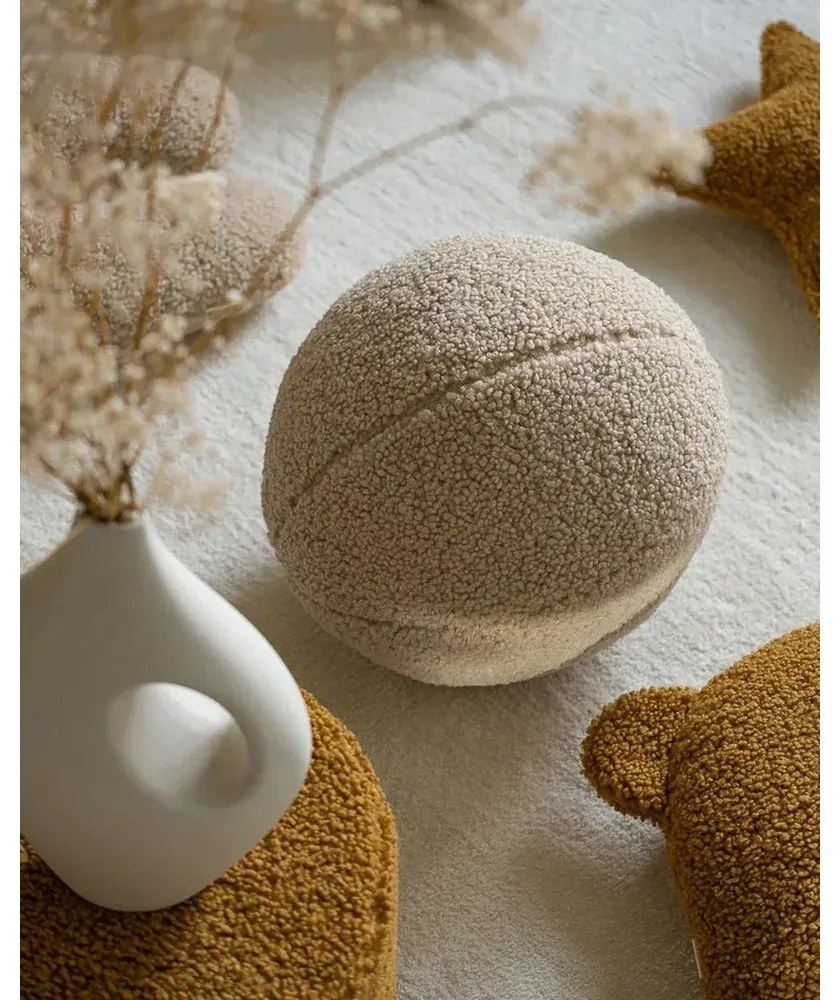 Világosbarna buklé párna gyerek kanapéhoz Ball – Wigiwama