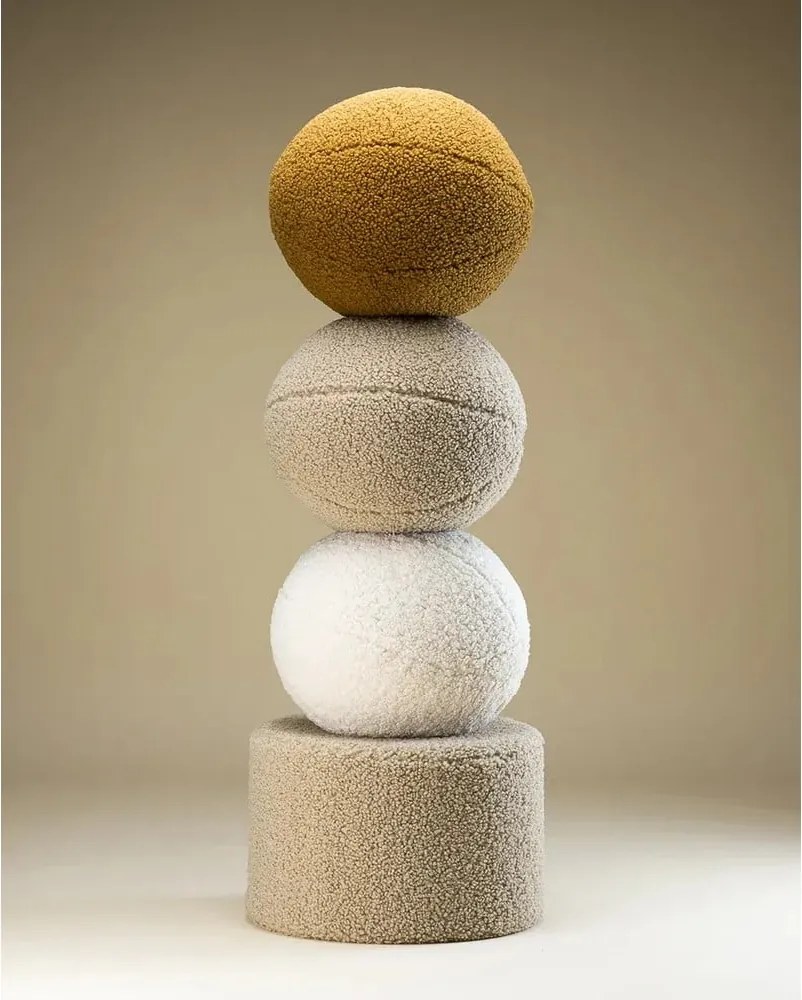 Barna buklé párna gyerek kanapéhoz Ball – Wigiwama