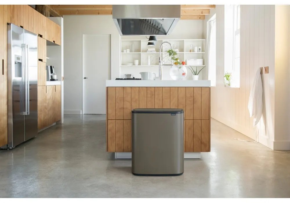 Szürke acél érintésre nyíló szemetes 60 l Bo Touch Bin – Brabantia
