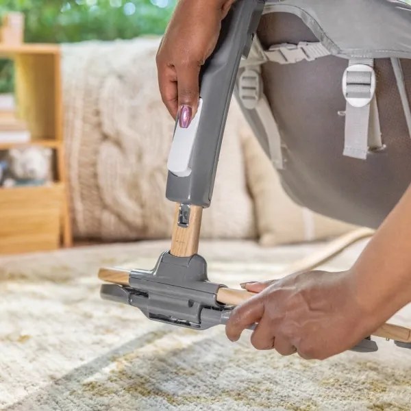 Ingenuity EVERY SEASON WESLEY 3xC szürke vibráló babaágy dallammal