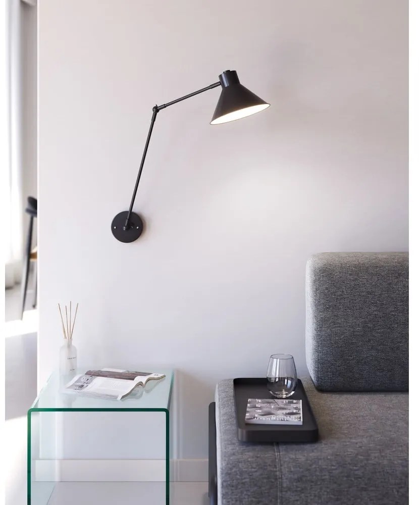 Fekete fali lámpa Dione – Kave Home
