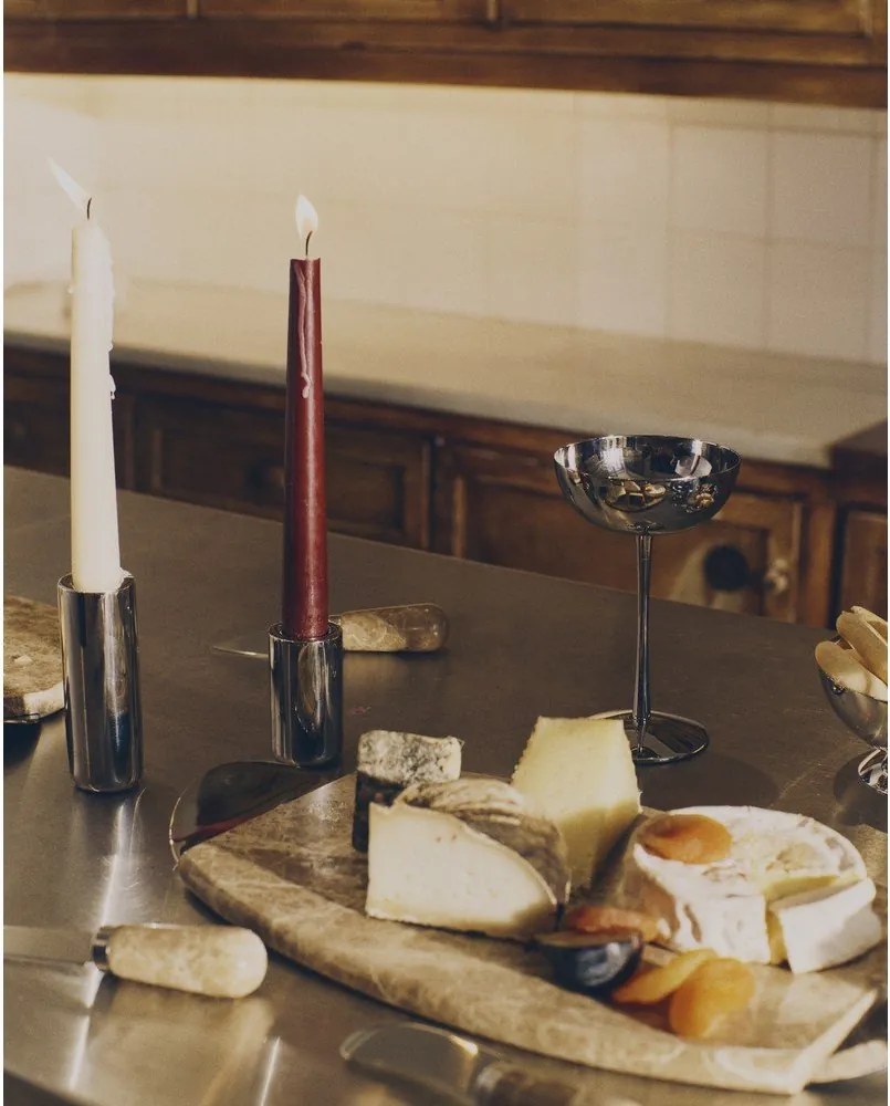 Márvány szervírozó vágódeszka 39,5 x 21 cm Adoma – Kave Home