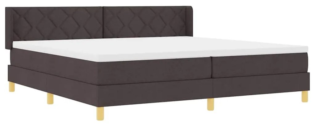 Boxrugós ágy matracmal Sötétbarna és fehér 200 x 200 cm Szövet