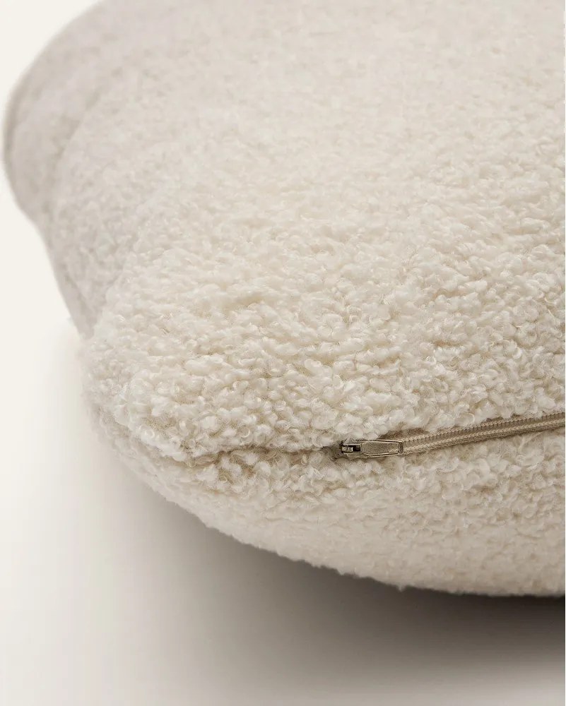 Krémszínű párna kanapéra Martina – Kave Home