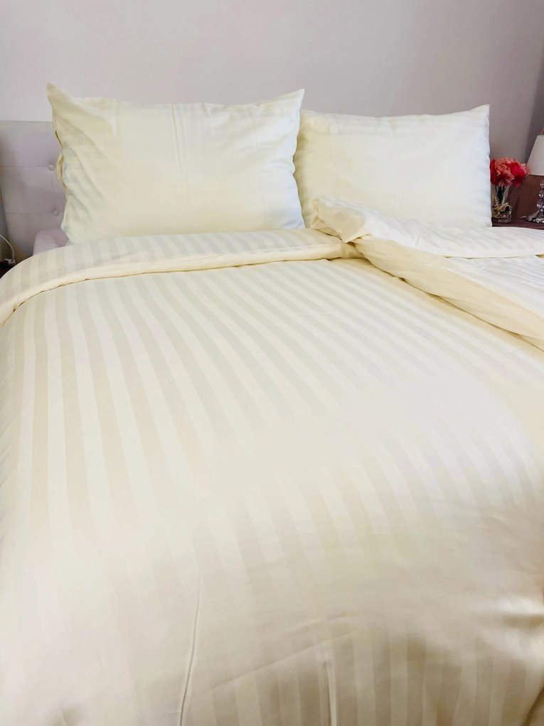 Damaszt krémlapok TiaHome - 1x Párna 90x70cm, 1x Paplan 140x220cm