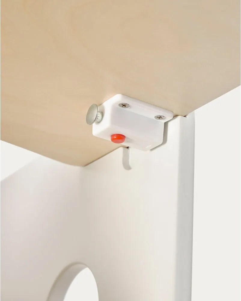 Natúr színű etetőszék tálca Nuun – Kave Home