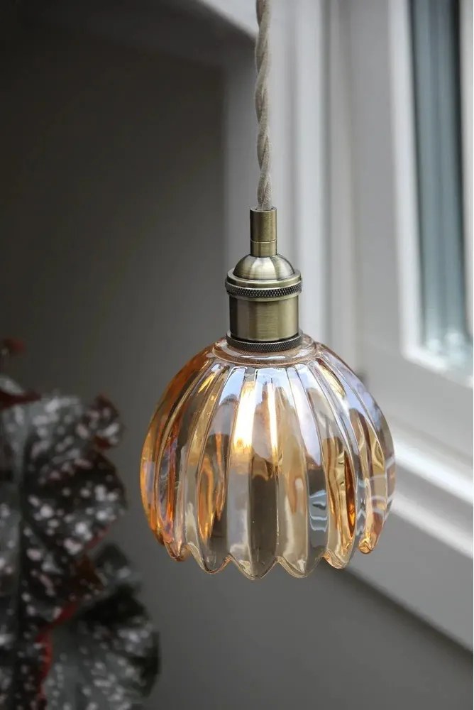 Borostyán színű fém függőlámpa üveg búrával ø 13 cm Gota – Markslöjd