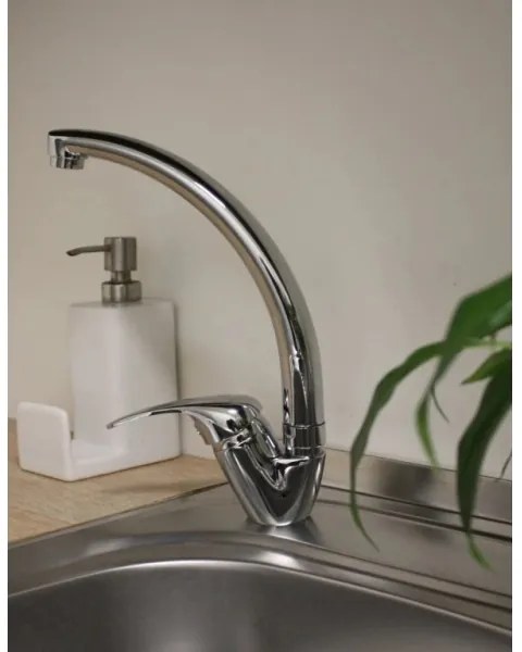 RAV Slezák SA006.0/3 - Mosogató csaptelep SAZAVA 26,5 cm fényes króm