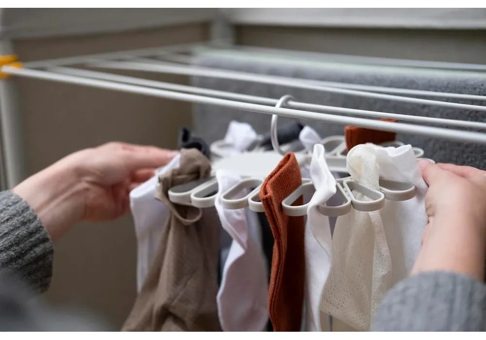 Bézs függő ruhaszárító Petal – Joseph Joseph