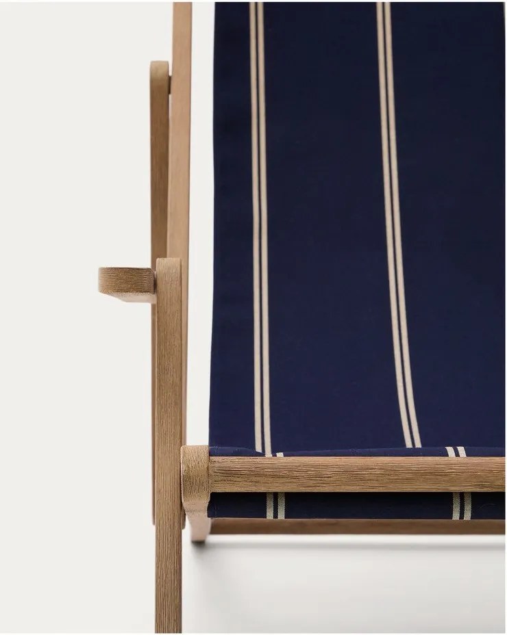 Kék tömörfa kerti napozóágy Vilara – Kave Home