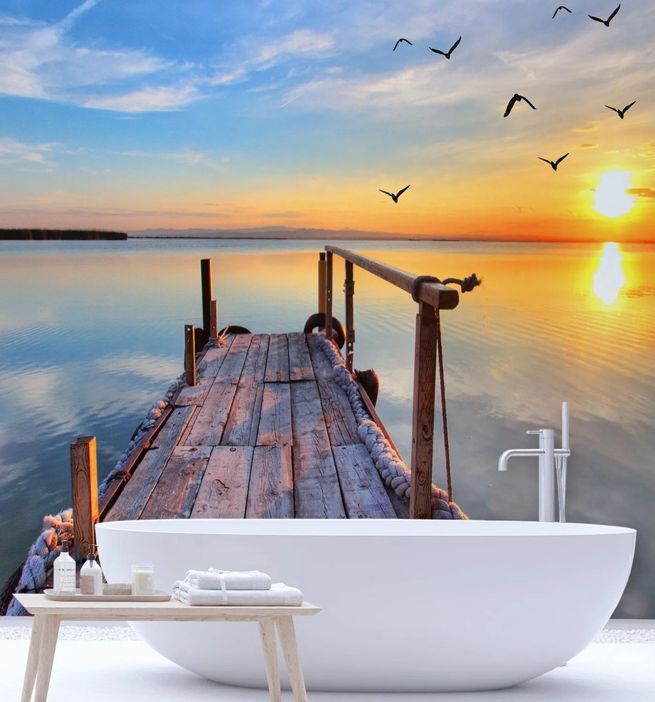 Gario Fotótapéta Naplemente a tó felett és madarak repülnek Anyag: Vlies, Méret: 300 x 300 cm
