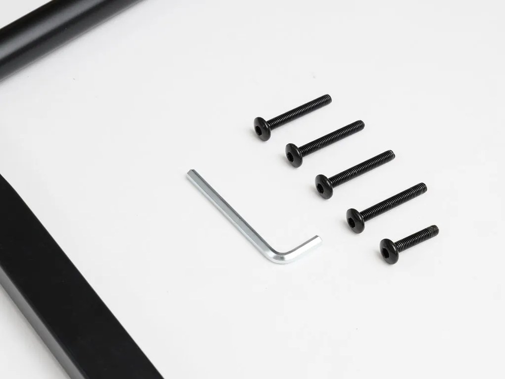 Sötétzöld MARLEN VELVET étkezőszék fekete lábakkal