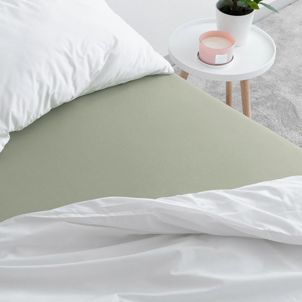 Goldea jersey körgumis lepedő - zsálya színű 90 x 200 cm