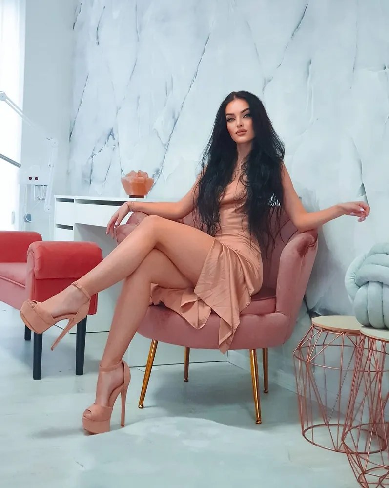 Fotel Art-deco stílusban, rózsaszín Velvet anyag/gold króm-arany, NOBLIN