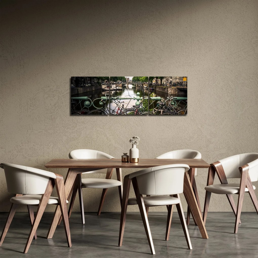 Egy bicikli képe a városban (órával) (90x30 cm)