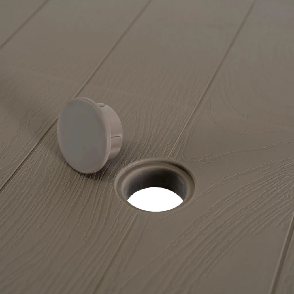 Kerti Asztal Barna Színben. FARGO