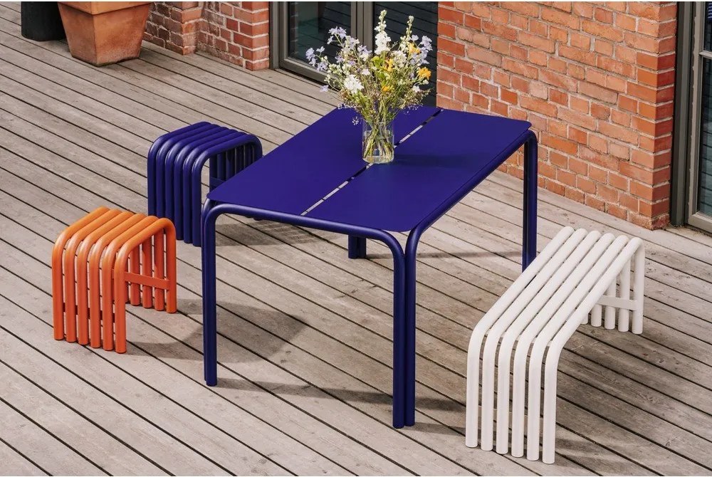 Bézs fém kerti pad Nokk – noo.ma