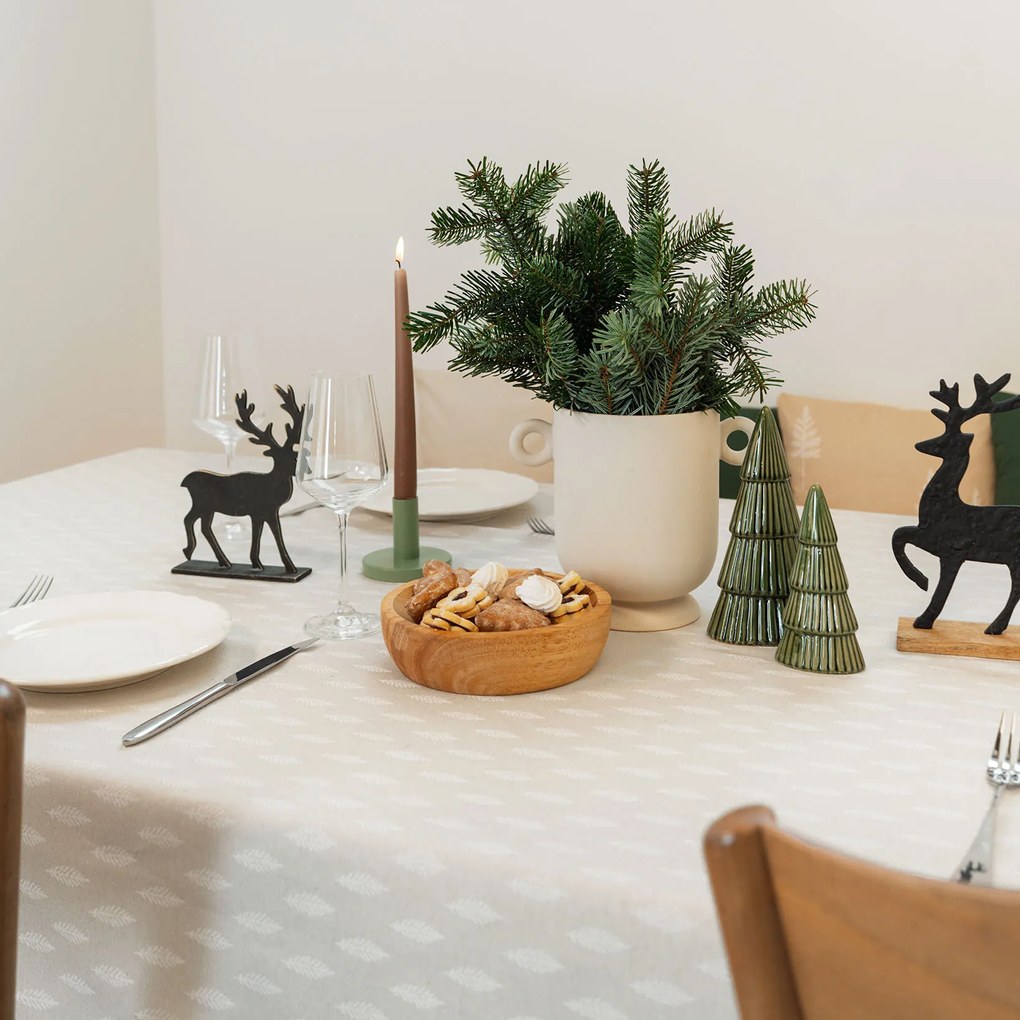 Goldea karácsonyi szögletes terítő natura - ágak természetes alapra 120 x 160 cm