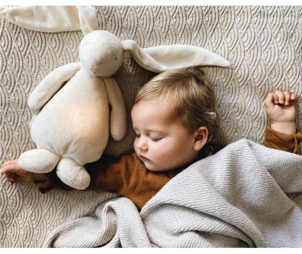 Moonie - Snuggle buddy dallammal és világítással nyuszi 2.0 organic cappuccino