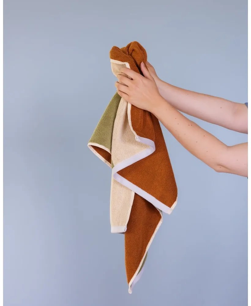 Barna frottír pamut törölköző 50x100 cm Block – Hübsch