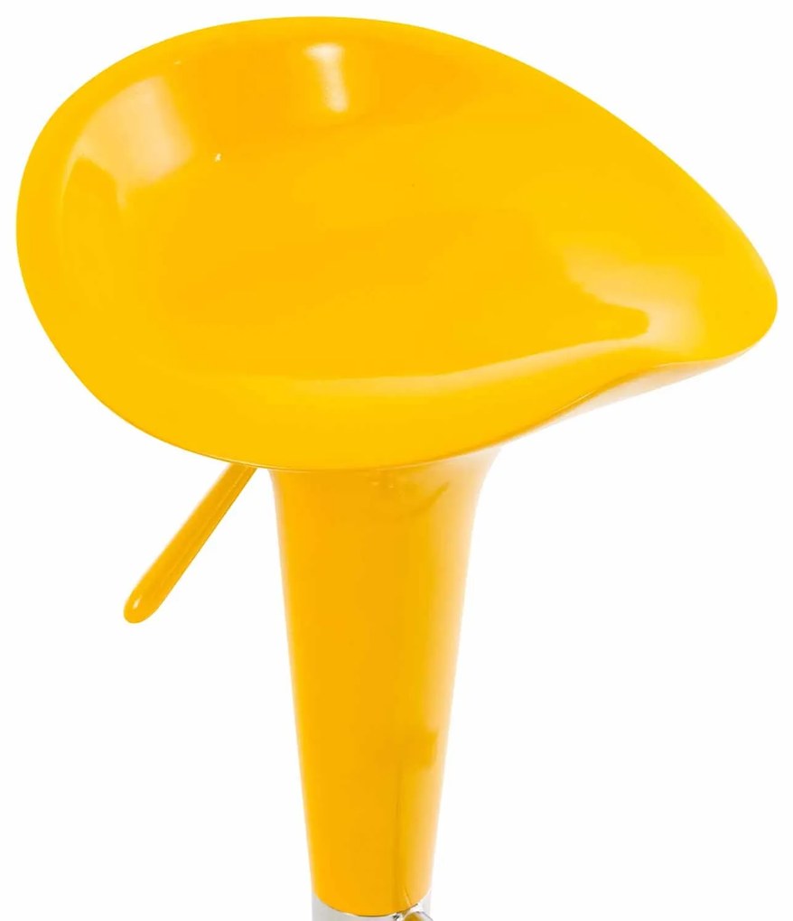 Saddle műanyag bárszék