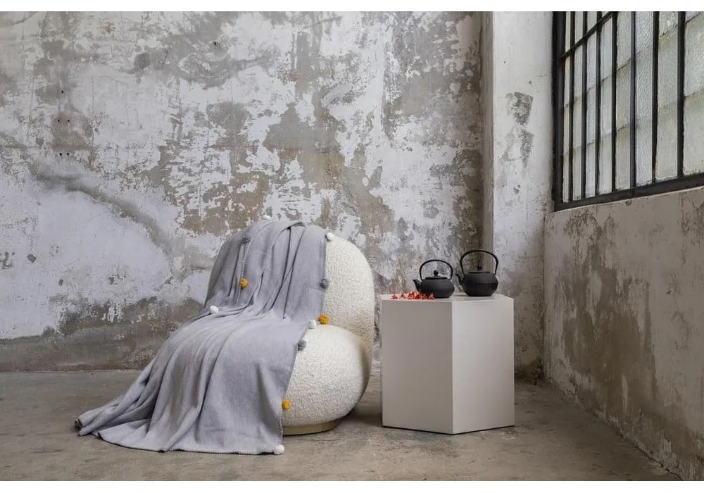 Szürke fleece ágytakaró 150x200 cm Pom Pom – Mijolnir