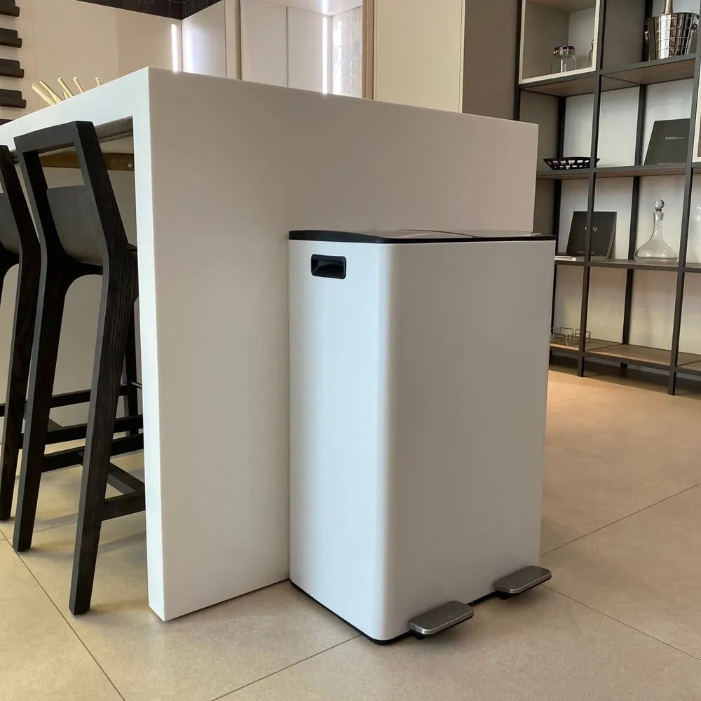 Matt fehér acél szelektív pedálos szemetes 2x30 l Aliya – Spirella