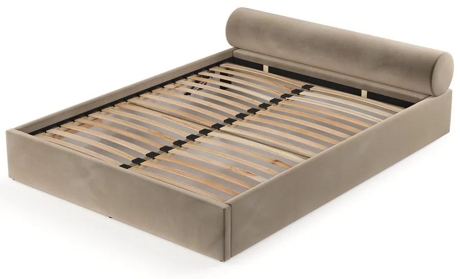 Világosbarna kárpitozott ágyneműtartós franciaágy ágyráccsal 200x200 cm Solvo – Maison de Rêve