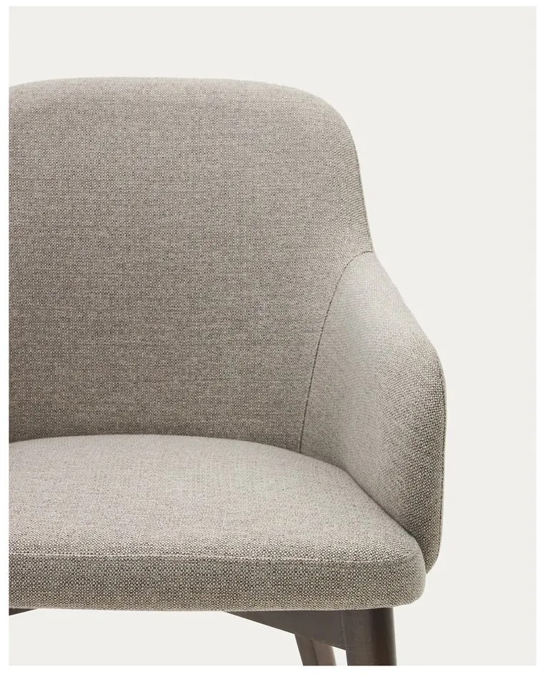 Bézs kárpitozott karfás étkezőfotel Nelida – Kave Home