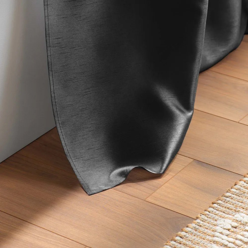 Sötétszürke mikroszatén függöny 140x240 cm Shana – douceur d'intérieur