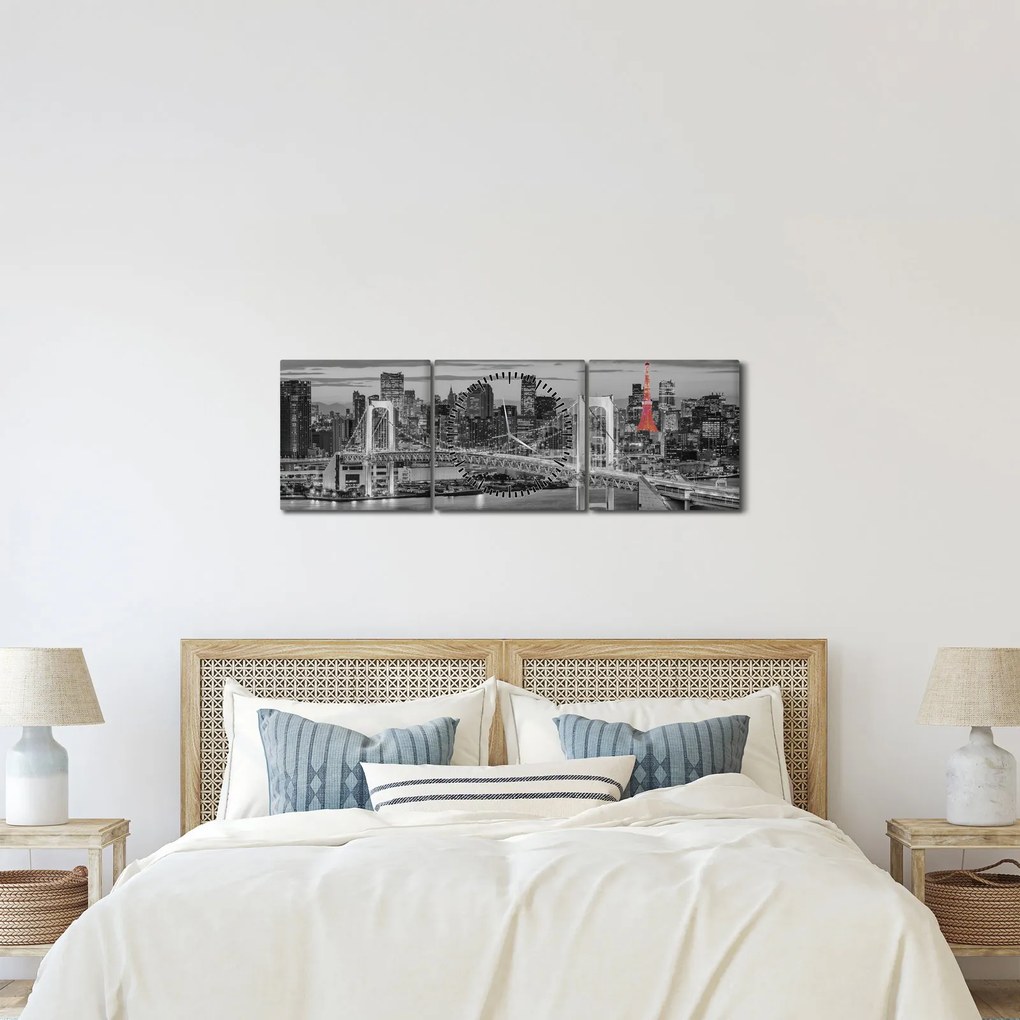 Kép - Nagyváros piros toronnyal (órával) (90x30 cm)