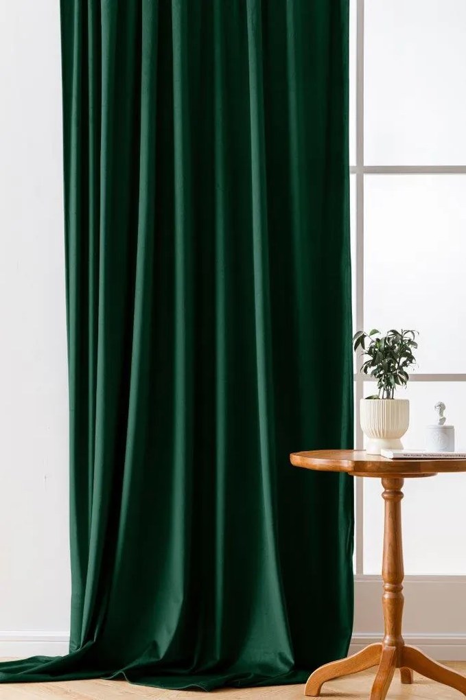 Sötétzöld fényzáró függöny VELVET 140x270 cm Felfüggesztés: Hullámos sínszalag