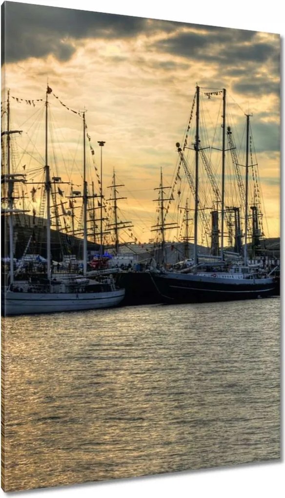 Vászonkép 80x120 Yachtok a kikötőben