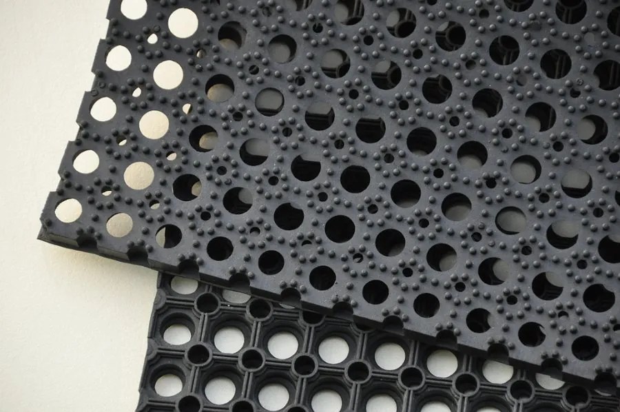 Lábtörlő Szőnyeg 40x60 Áttört Gumi Tömör 16