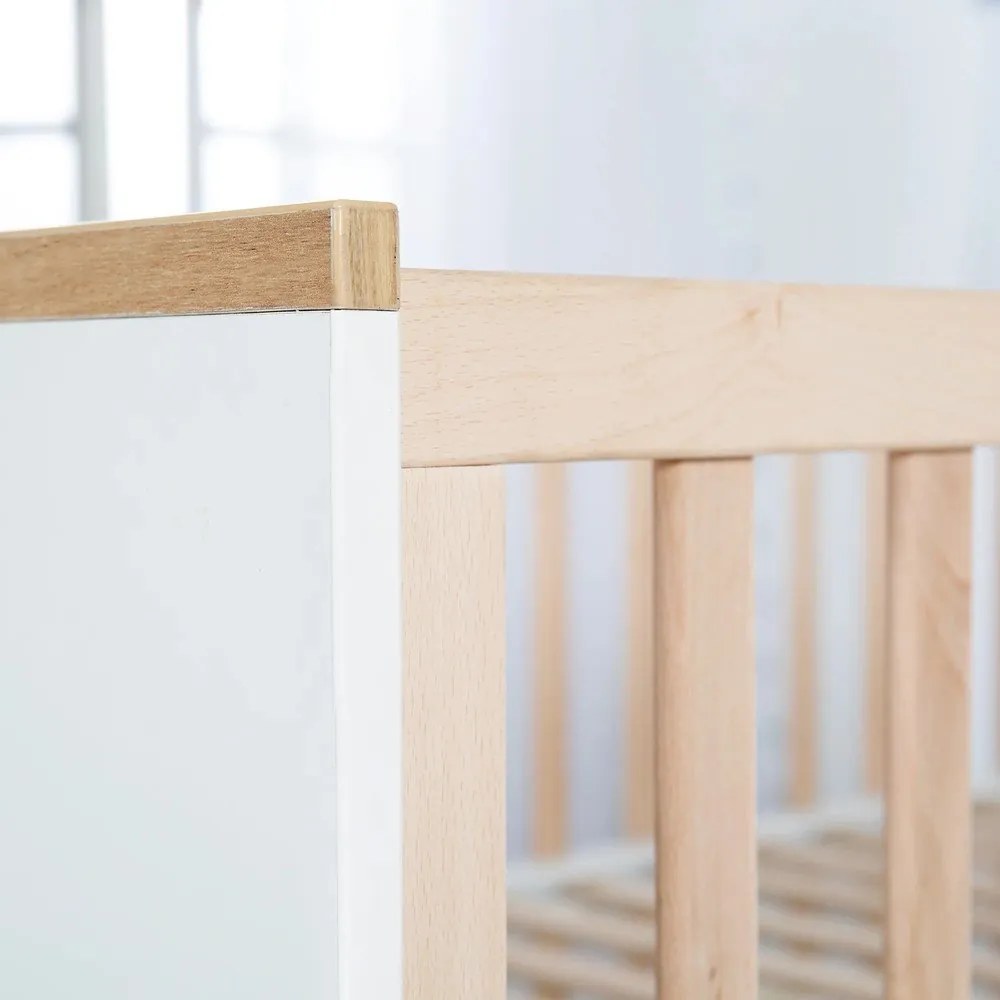 Fehér-natúr színű bükkfa babaágy 70x140 cm Finn – Roba