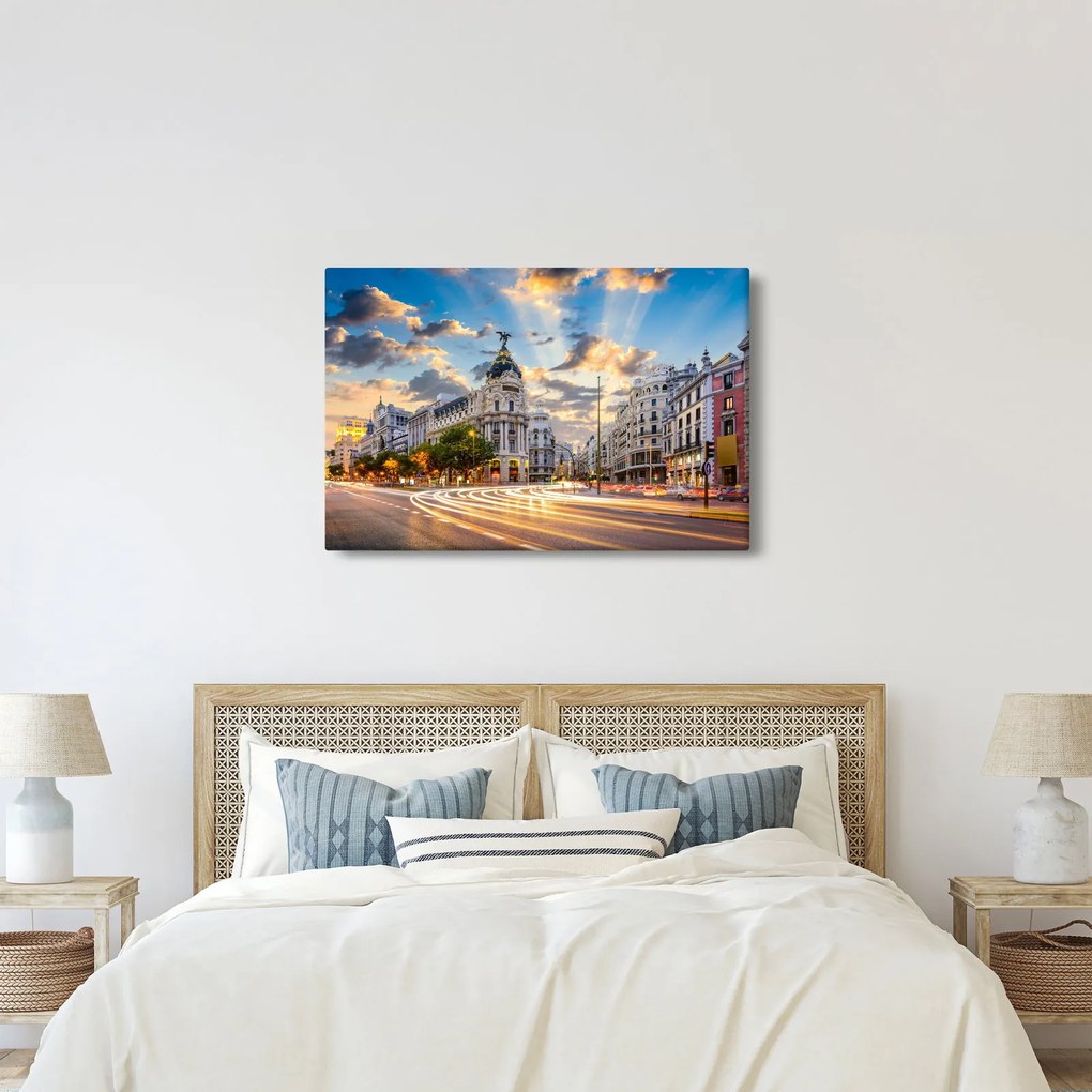Kép - Calle Gran Vía, Madrid, Spanyolország (90x60 cm)