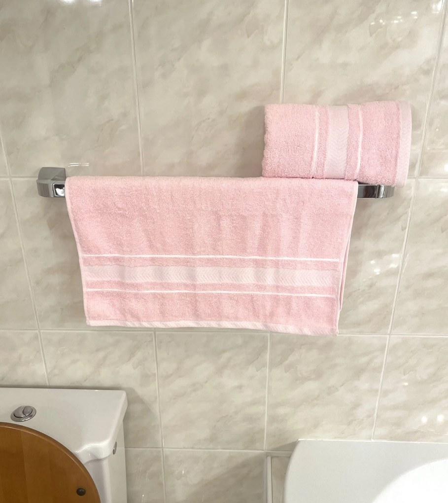 4 db Monaco rózsaszín fürdőlepedő szett 70x140cm és törölközők 50x90cm TiaHome