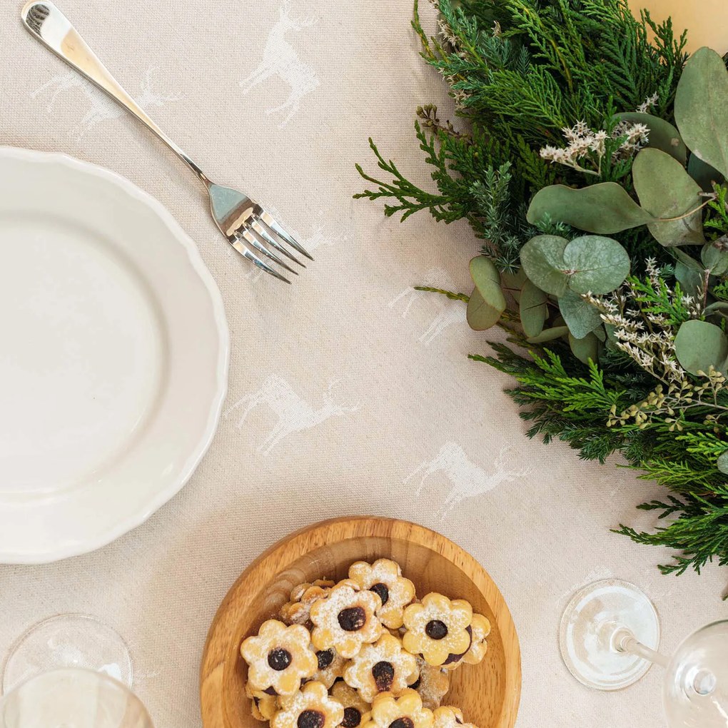 Goldea kör alakú terítő natura - szarvasok természetes talajon Ø 160 cm