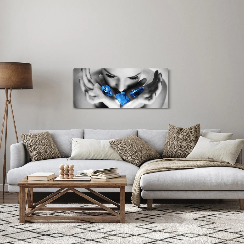 Vászonkép - Egy nő portréja kövekkel (120x50 cm)