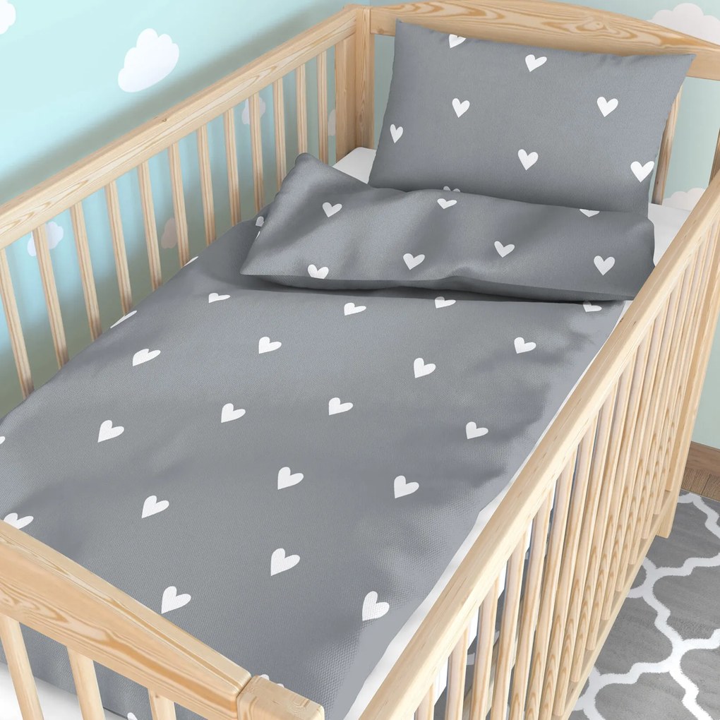 Goldea gyermek pamut ágyneműhuzat kiságyba - szívecskék, szürke alapon 100 x 135 és 40 x 60 cm