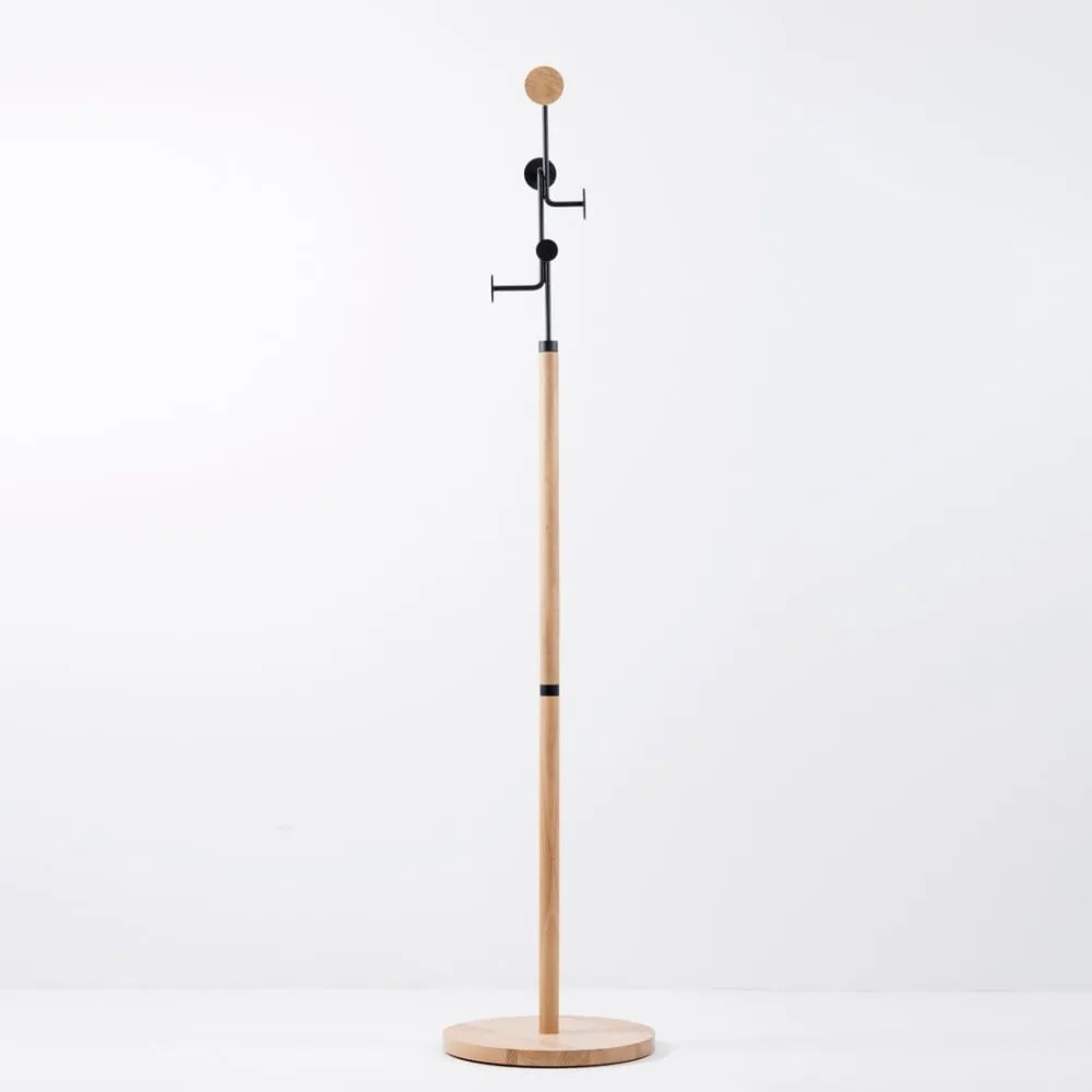 Hook tömör tölgyfa állófogas fekete elemekkel - Gazzda