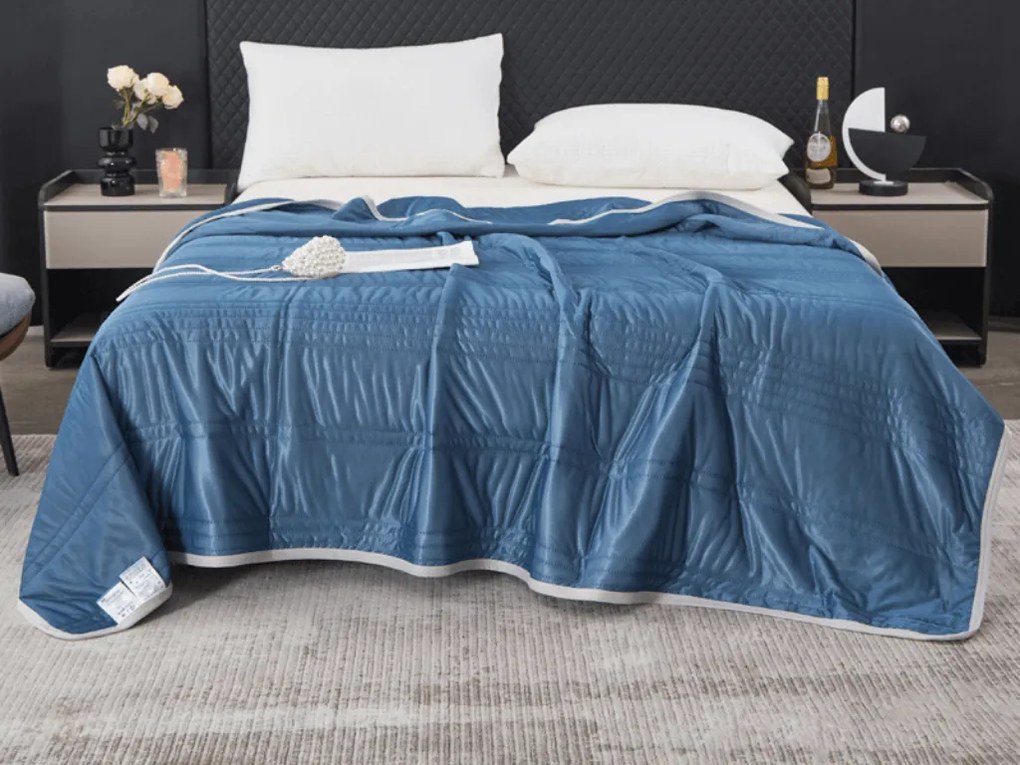 Hűsítő nyári paplan CELIA, sötétkék Méret: 200 x 220 cm