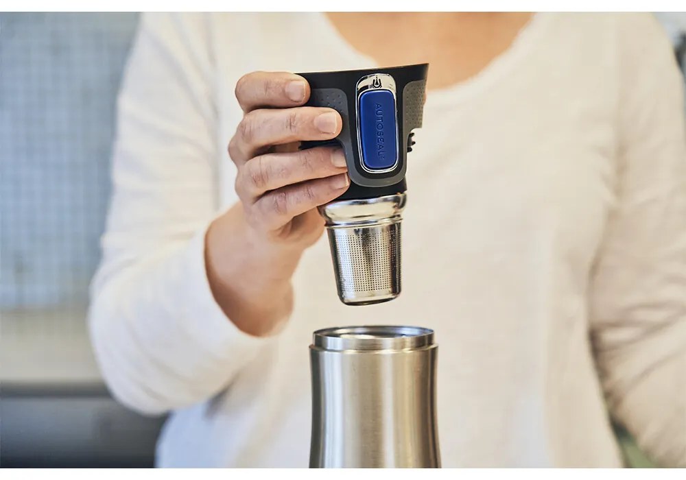 Contigo West Loop 470 ml roztoč z neruťné oceli