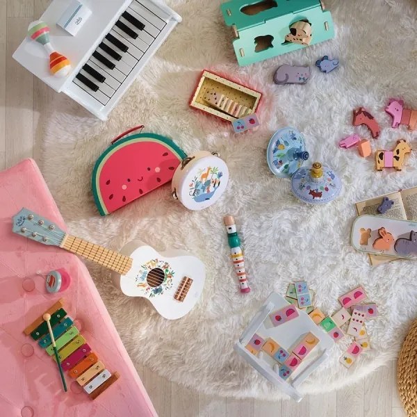 Vilac - Gyermek fa gitár Világ állatai Sarah Betz