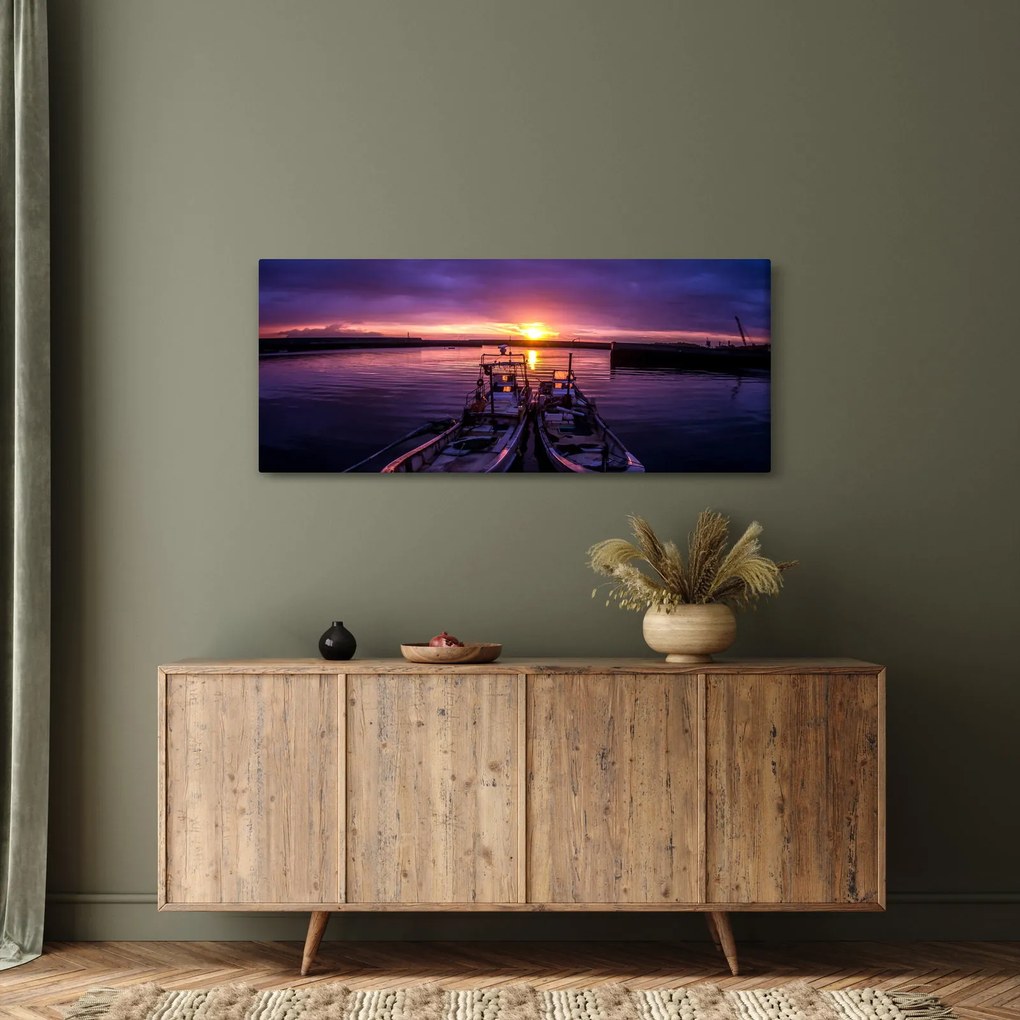 Egy halászhajók képe egy kikötőben (120x50 cm)