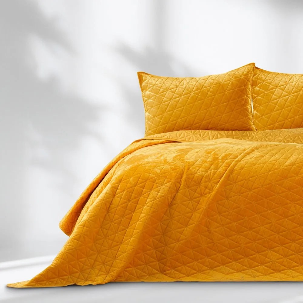 Sárga bársony steppelt ágytakaró 240x260 cm Laila – Restilo