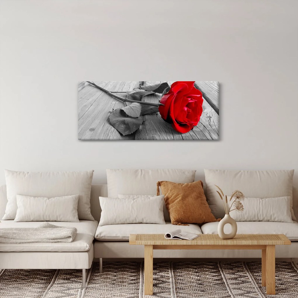 Egy vörös rózsa képe (120x50 cm)