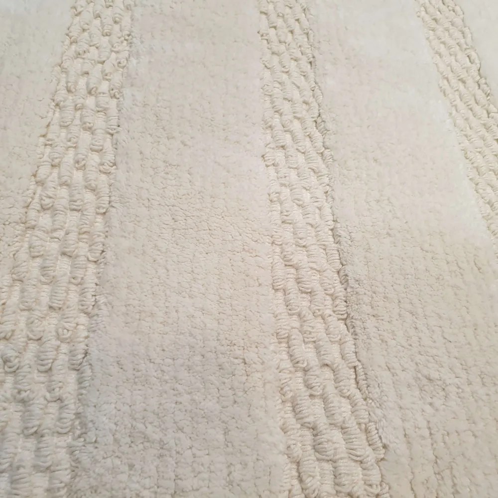 Amrita Bézs Guy Laroche Fürdőszoba Szőnyeg 70 x 120 cm