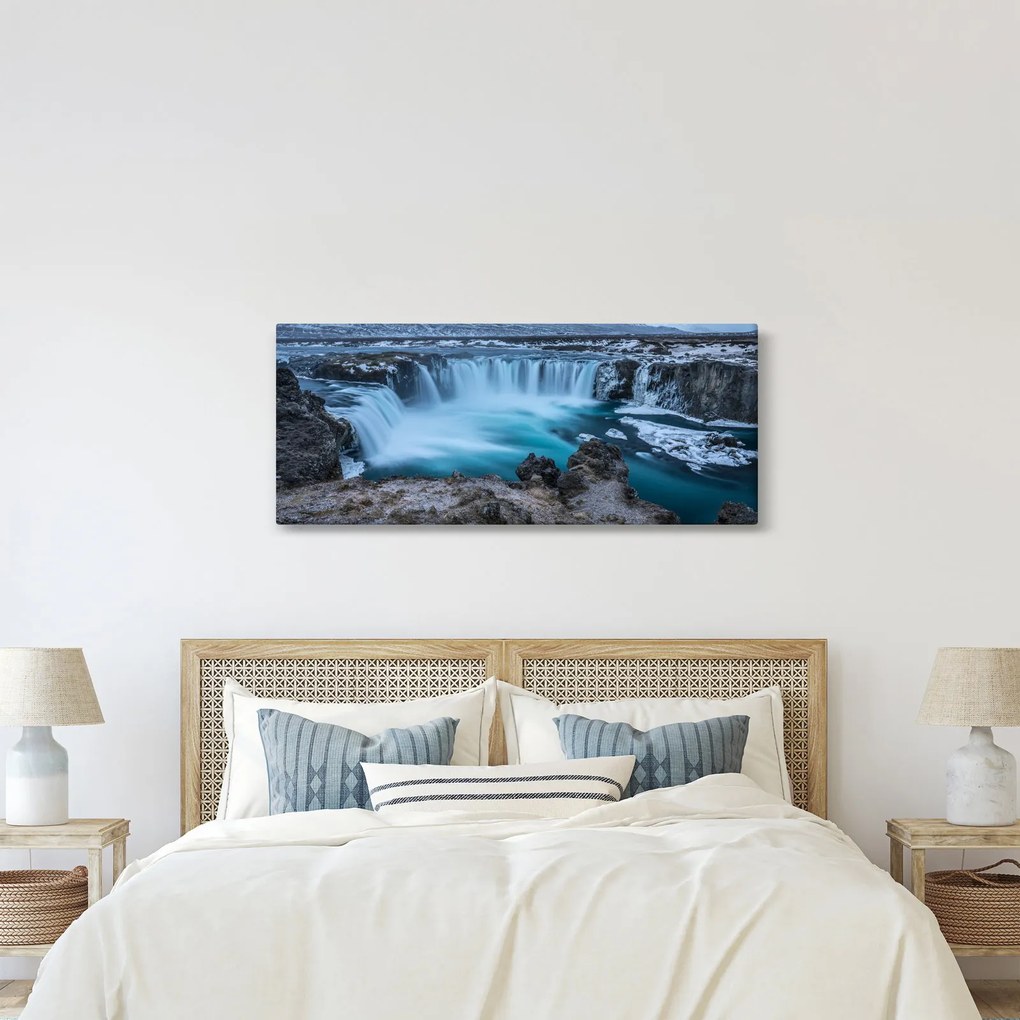 Kép - Kilátás a vízesésre (120x50 cm)