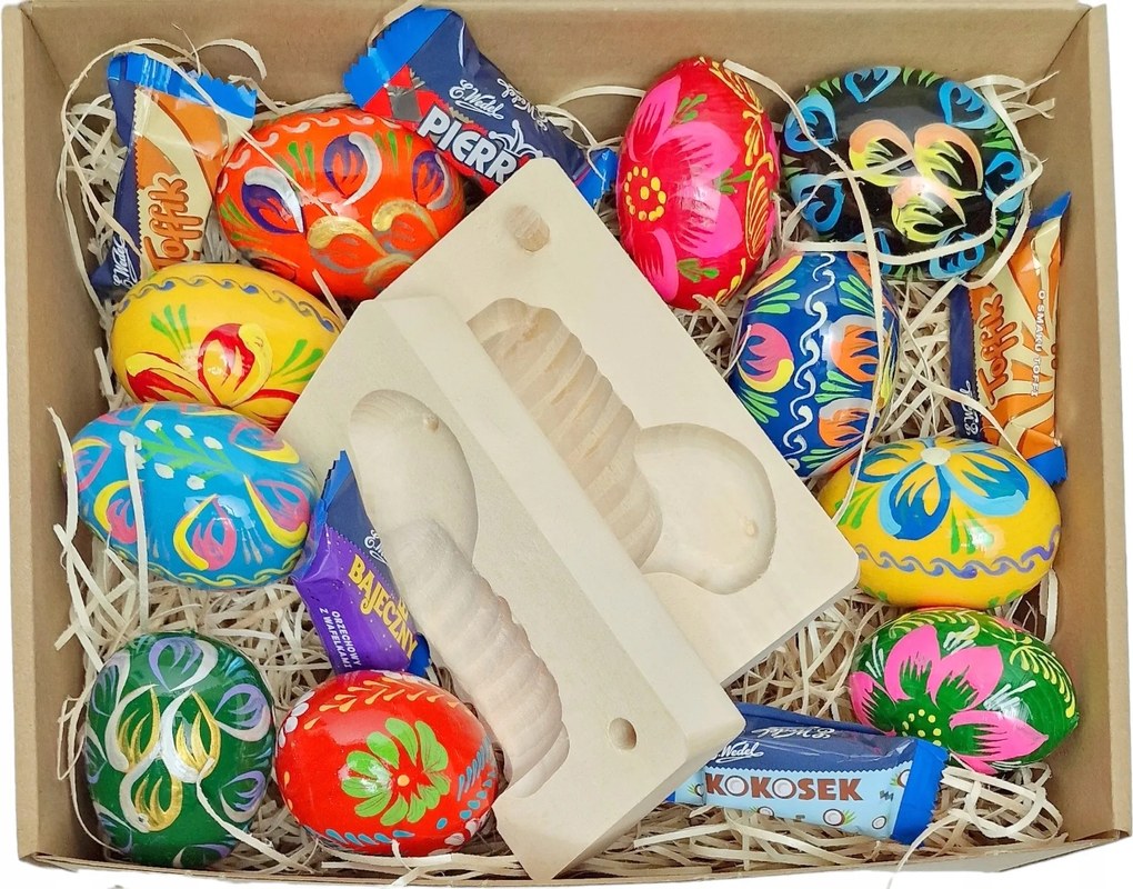 Fa tojás 10 db Festett Húsvéti tojás Bárány Vaj Forma